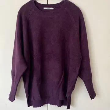 퍼플 니트 스웨터 래글런 슬리브
