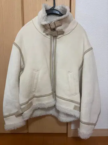 Mercuryduo 무스탕 코트