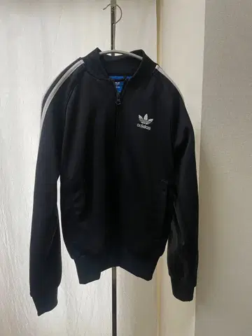 adidas 블랙 집업 자켓