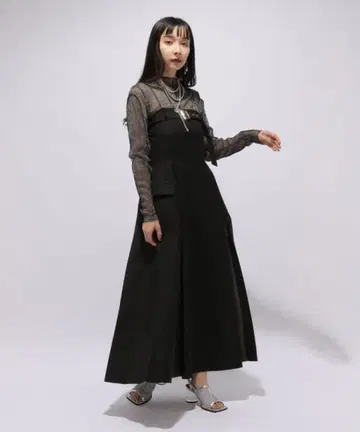 HARE 바이컬러 턱 베어 원피스 블랙