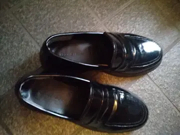 블랙 통굽 로퍼