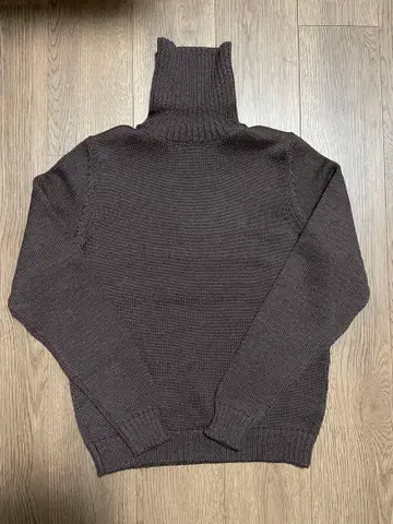 [ 미사용품 ] ZANONE 다크 브라운 터틀넥 니트 46