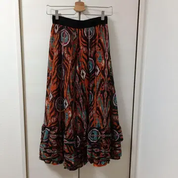 비비안 탐 플레어 스커트