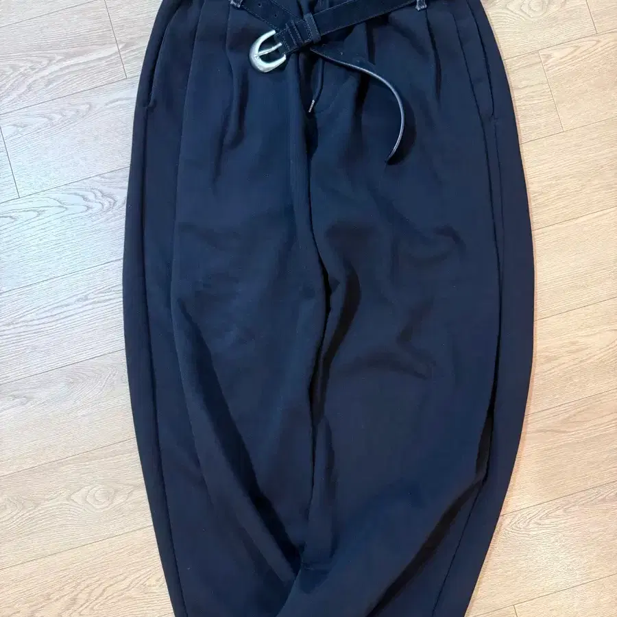 [M] Union Blue Sweatpants Black