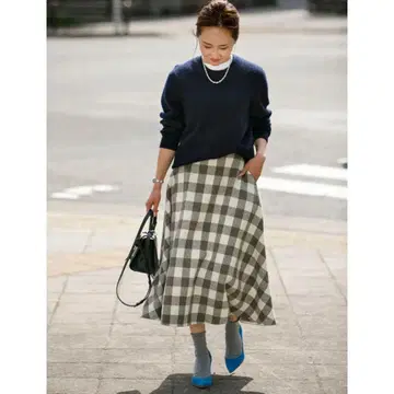 bluelea 블루레아 울 체크 플레어 스커트