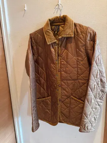 브라운 퀼팅 자켓