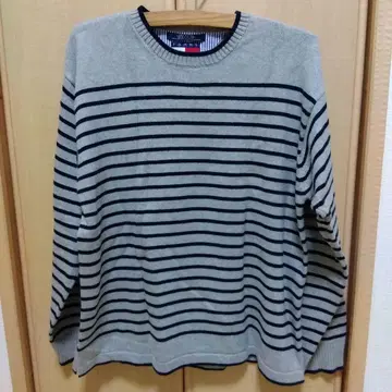 TOMMY HILFIGER 스트라이프 스웨터 그레이/네이비