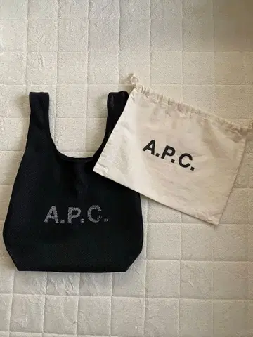 A.P.C. 메쉬 토트백+복조리