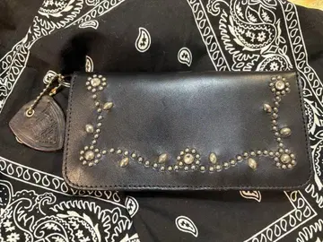 HTC 블랙 가죽 장지갑 스터드 장식