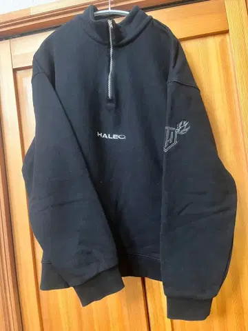 HALEO 하프 지퍼 트레이닝복