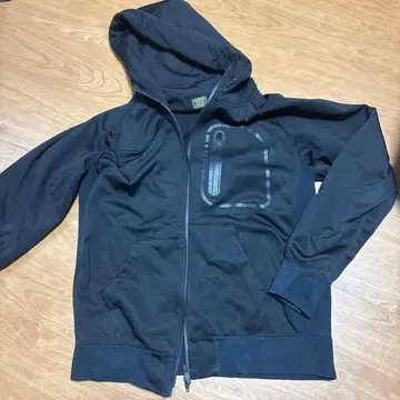 EDWIN 블랙 후드 부착 집업 자켓