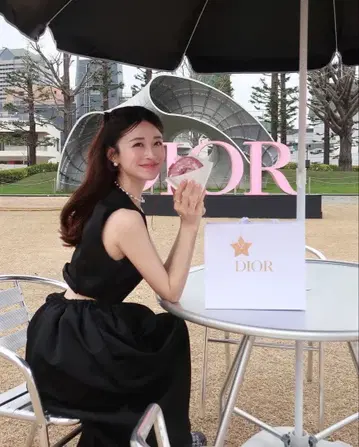 Bibiy CAMELLIA RIBBON DRESS 블랙