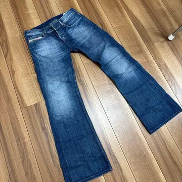 부츠컷 데님 플레어 데님 다크 블루