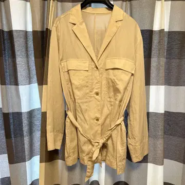 베이지 허리 리본 포함 셔츠