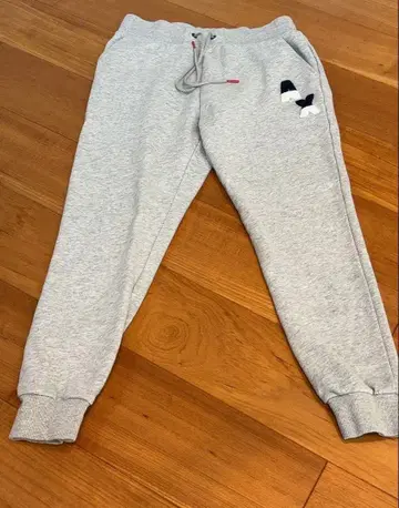 아르마니 익스체인지 그레이 자수 로고 조거 팬츠 c