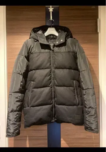 ZARA 다운 자켓 블랙 M 이소재 절개 후드 부착 남성용