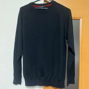 23K HOMME 블랙 크루넥 니트