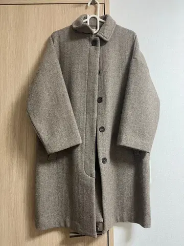 사만사 모스모스 울 모카 베이지 코트 버튼 포함