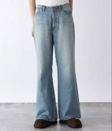 [ 새상품 ] 지나시스 모듬 블리치 플레어 데님