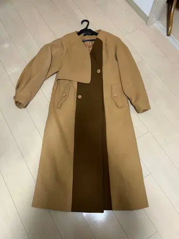 BARAK 더블 버튼 롱 코트 베이지 브라운