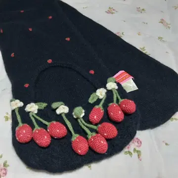 베이비 딸기 머플러