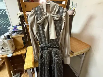 Amavel 블라우스와 원피스 세트