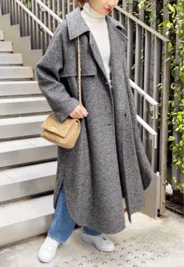 스픽앤스팬 슬리버 헤링본 볼륨 코트 38 사이즈