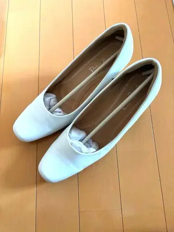 화이트 중간 힐 펌프스 25.0cm