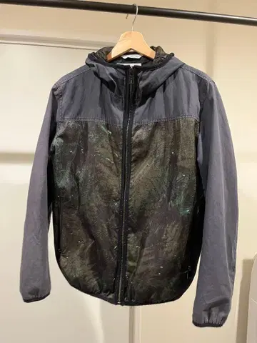 ZARA 나일론 자켓 블랙 카모플라쥬