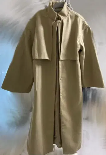 lawgy 베이지 롱 코트