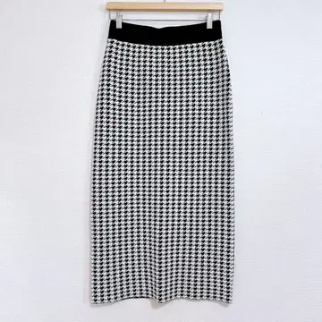 TIARA 티아라 자카드 하운드투스 니트 내로우 롱 스커트 인기
