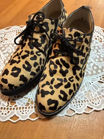 오데뜨 앤 오딜 송치 레오파드 무늬 로퍼 통굽 23.5size