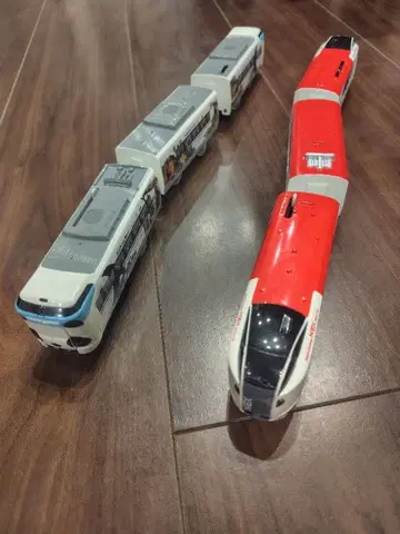 나리타 익스프레스 쿠로시오 프라레일