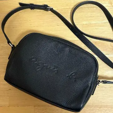 에네스베 숄더백