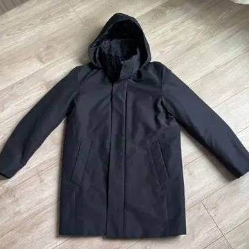 새상품급 UNIQLO 유니클로 하이브리드 다운 코트 S