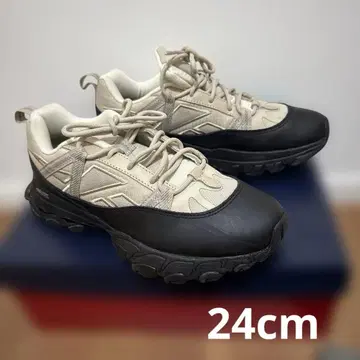 리복 Reebok 스니커즈 24