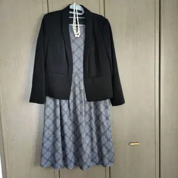 최종 가격 인하!! 한 번 착용 초특가 포멀 수트/11L