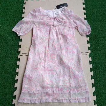 칼 파크 레인 반팔 미니 원피스 핑크 계열