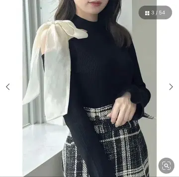 dazzlin 원숄더 리본 니트탑