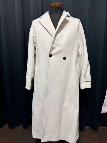 택 포함 새상품 로페피크닉 코트 화이트 M