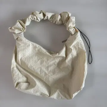 카스타네 아이보리 숄더백