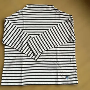 오르치발 티셔츠