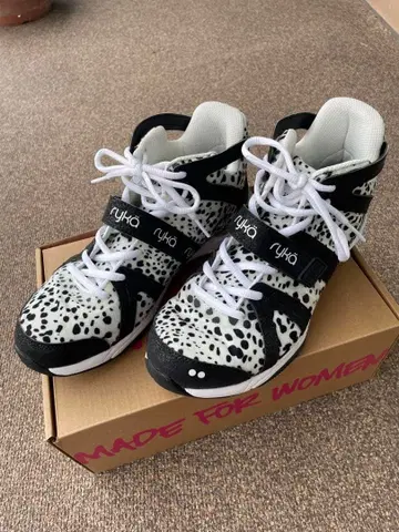 새상품급 ryka 라이카 테나시티 피트니스 댄스 신발 24.5