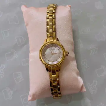 질스튜어트 손목시계 핑크 골드 솔라 작동 확인 완료