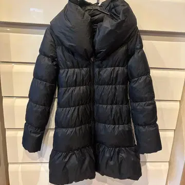 QUEENS COURT 블랙 다운 자켓 사이즈 1