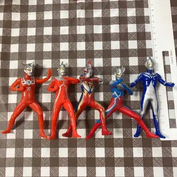 울트라맨 피규어 5체 세트