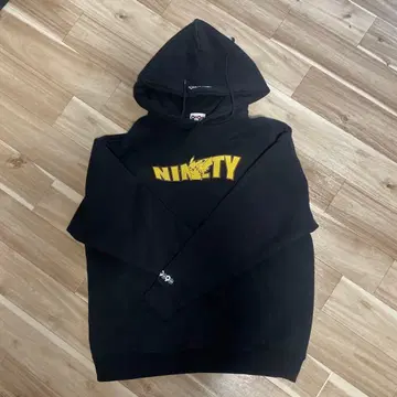[ 9090 x 포켓몬 ] 콜라보 한정판 피카츄 풀오버 후드티 블랙 L