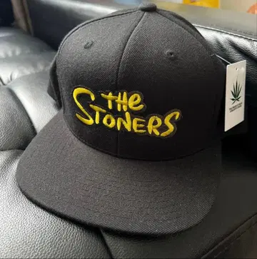 ASSASSYN JEANZ SNAPBACK CAP 'STONERS'