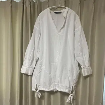 mizuiro ind 화이트 풀오버 셔츠