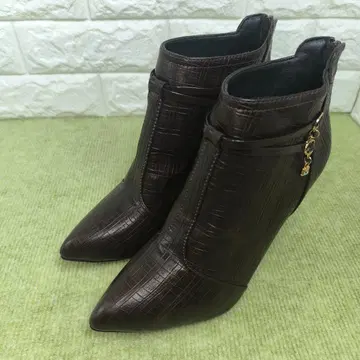 새상품급 부티 브라운 계열 무료배송 멋진 디자인 좋은